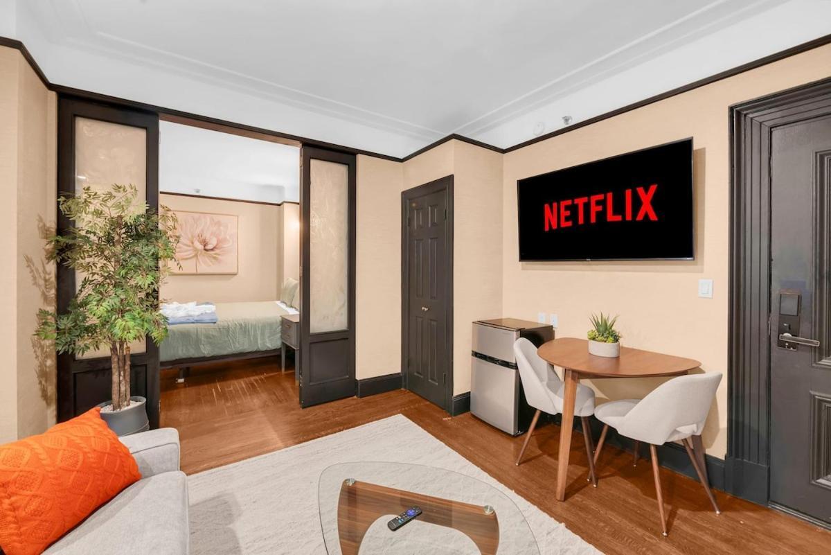 Beautiful Near Times Square With Gym & Patio Appartement *